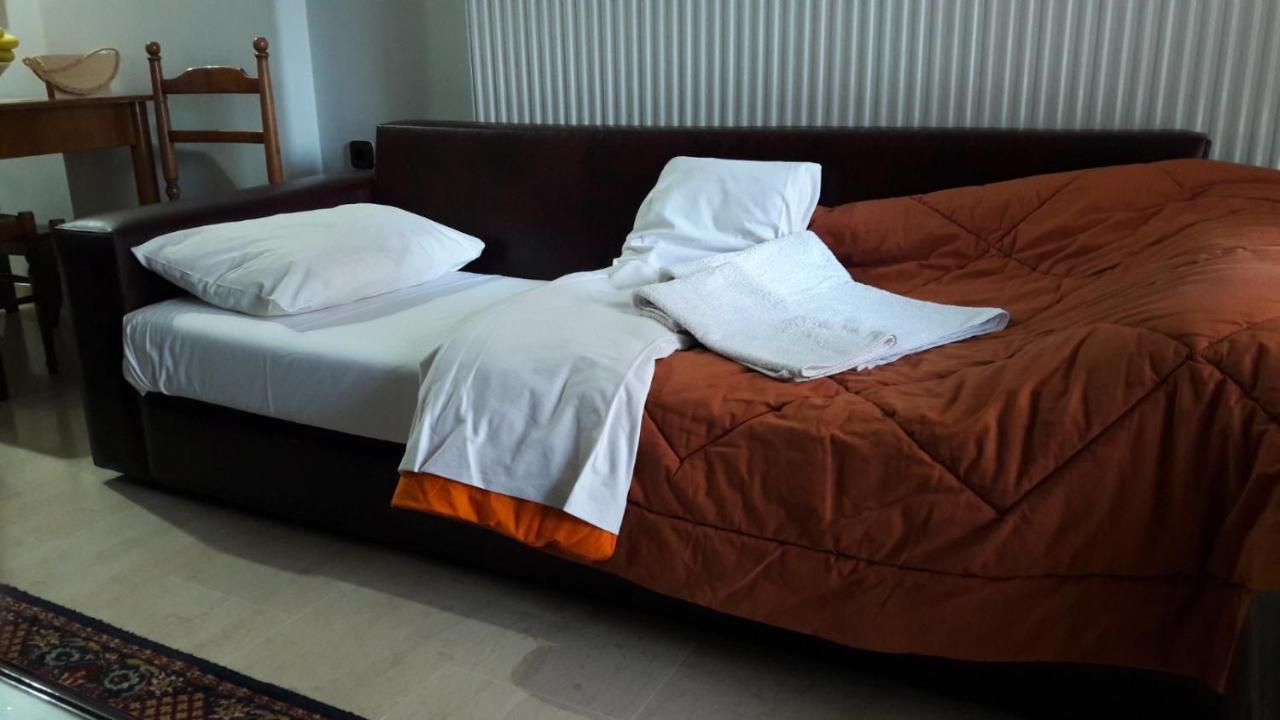 Apartment Center O'clock Xanthi